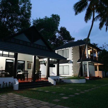 Mayas Beach House Mararikulam Exterior foto